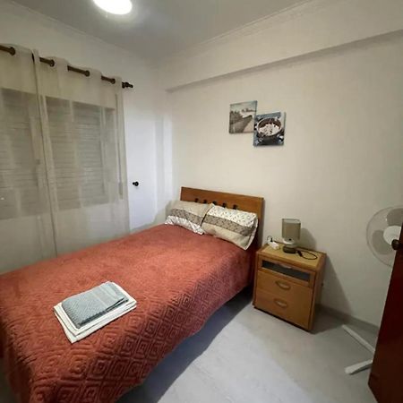 Quarto Calmo E Acolhedor Apartment Almada Exterior photo