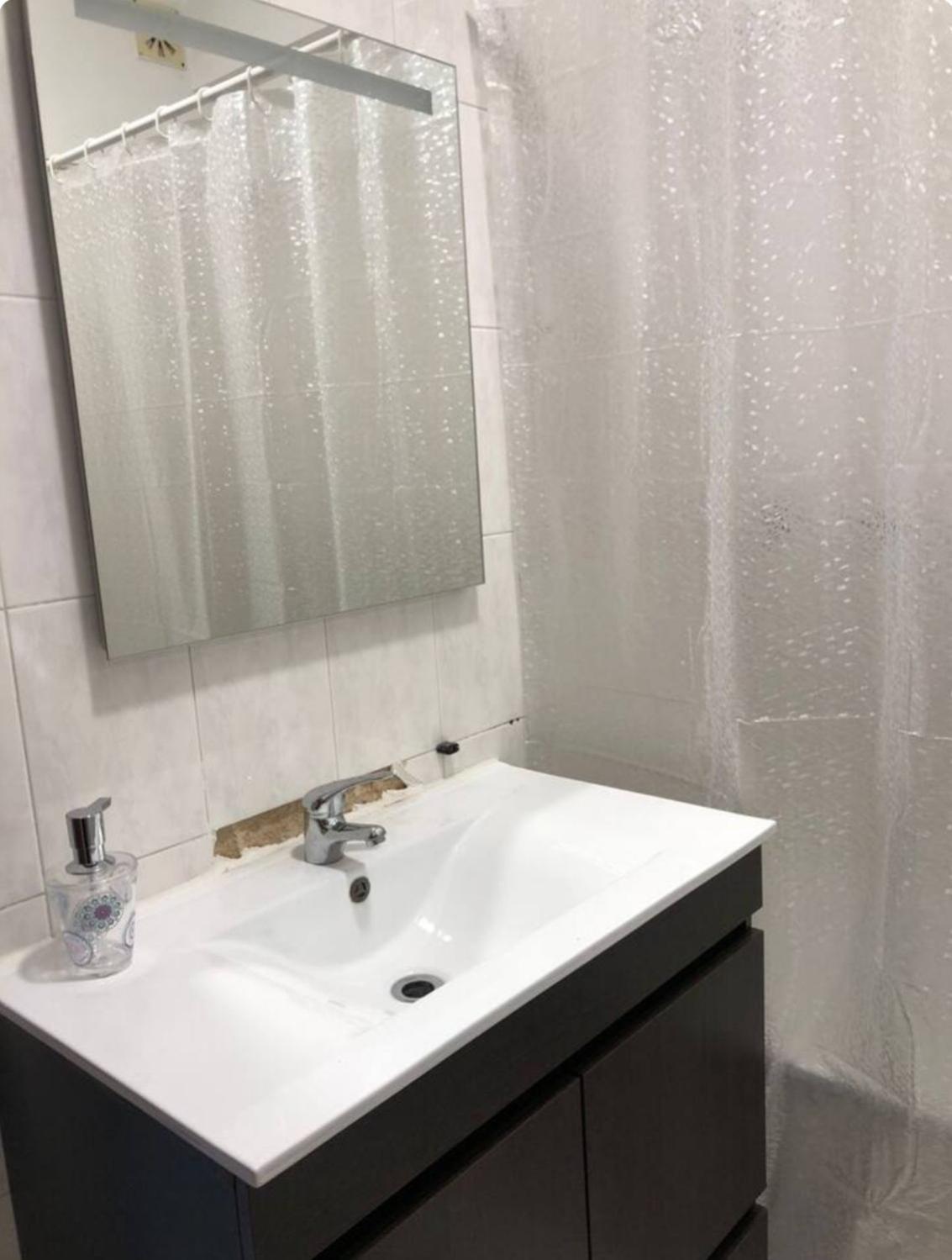 Quarto Calmo E Acolhedor Apartment Almada Exterior photo