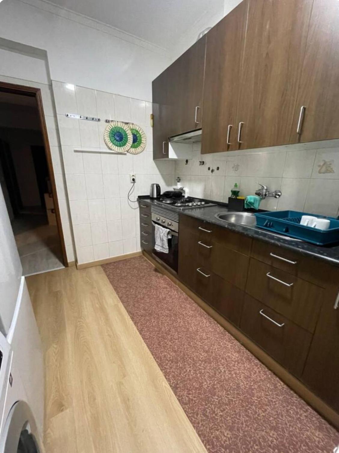 Quarto Calmo E Acolhedor Apartment Almada Exterior photo