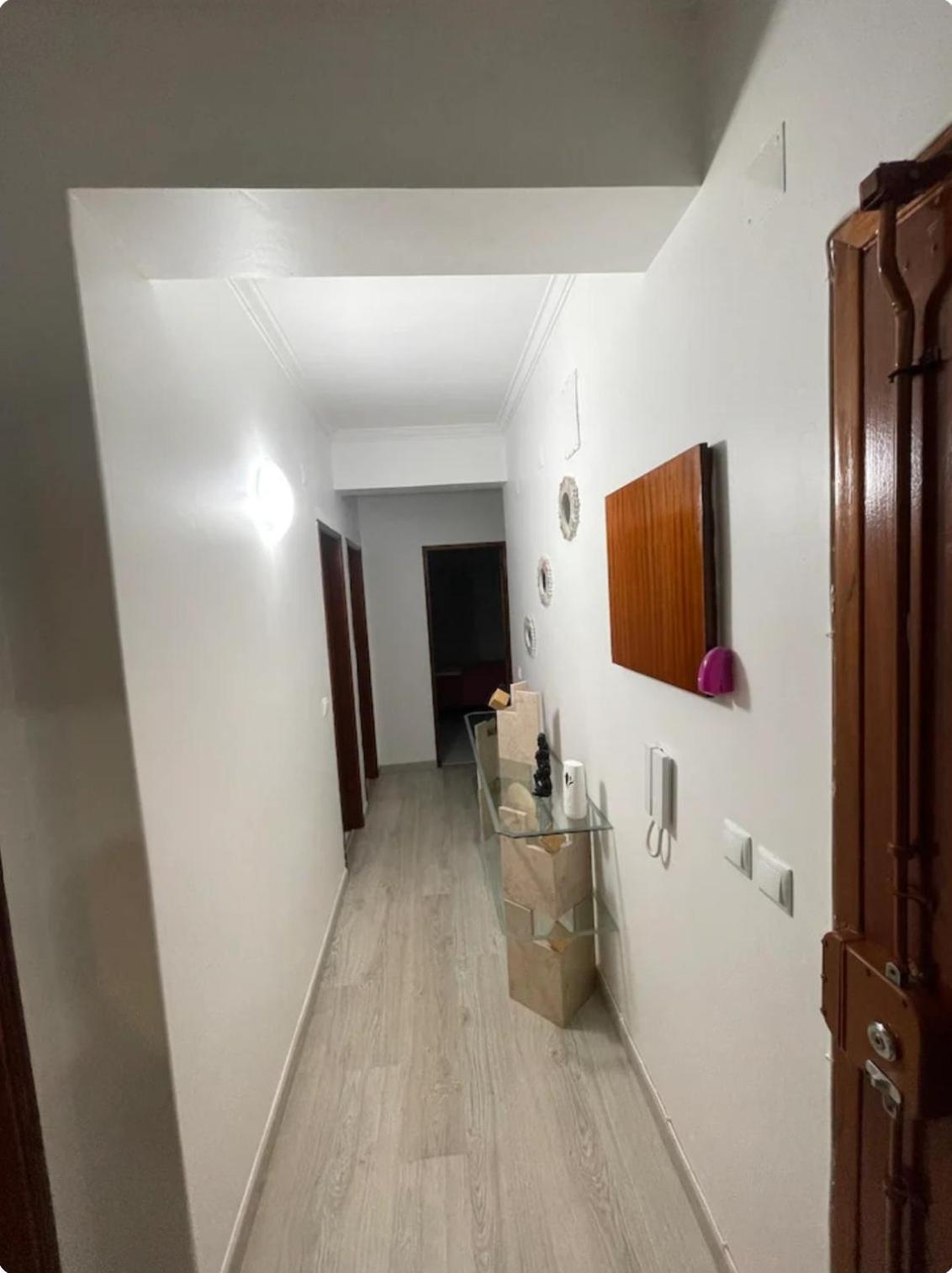 Quarto Calmo E Acolhedor Apartment Almada Exterior photo