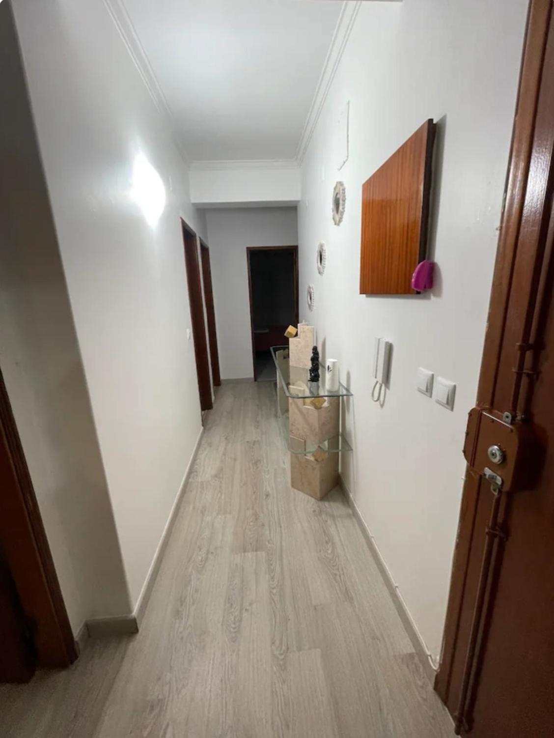 Quarto Calmo E Acolhedor Apartment Almada Exterior photo